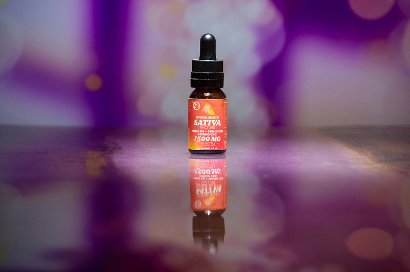 Health & Wellness THC Innovation. Product Photography for Snapdragon Cannabis Co. Chattanooga Tennessee