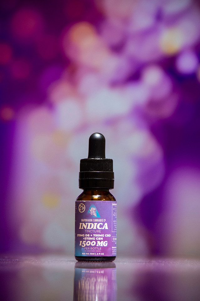 Health & Wellness THC Innovation. Product Photography for Snapdragon Cannabis Co. Chattanooga Tennessee
