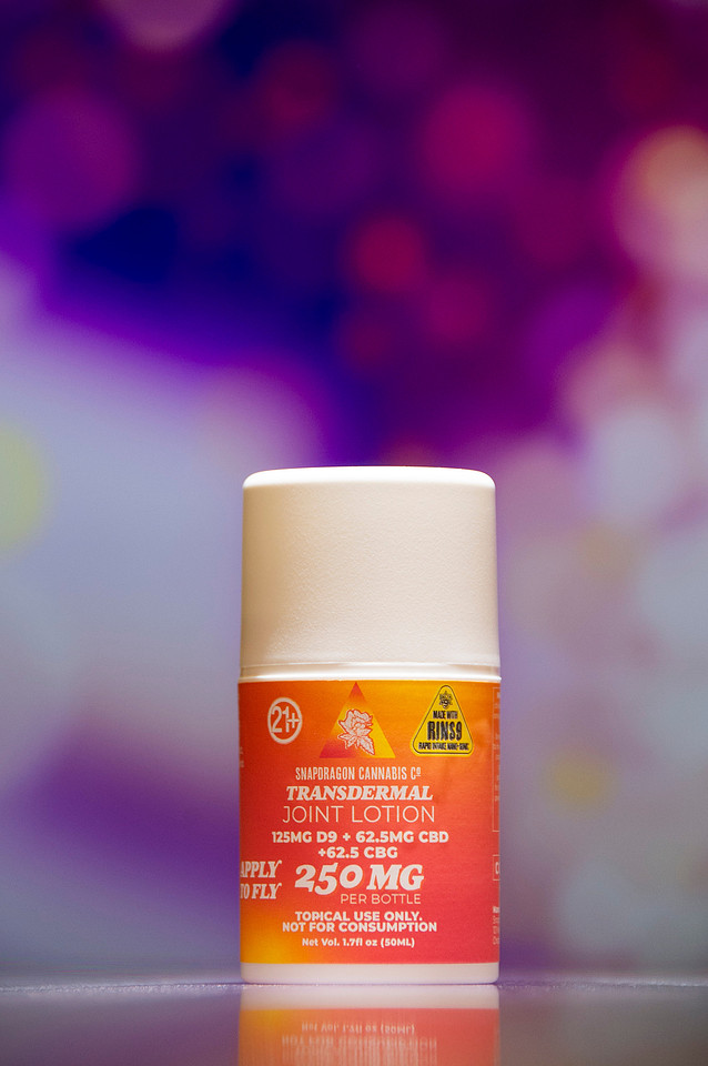 Health & Wellness THC Innovation. Product Photography for Snapdragon Cannabis Co. Chattanooga Tennessee