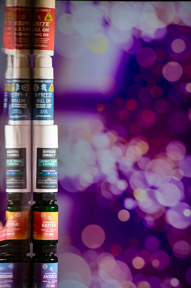 Health & Wellness THC Innovation. Product Photography for Snapdragon Cannabis Co. Chattanooga Tennessee